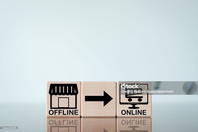 Read more about the article Difference Between Online and Offline Shopping in 2026